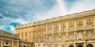 Choáng ngợp trước vẻ đẹp của cung điện Hoàng gia Stockholm Thụy Điển